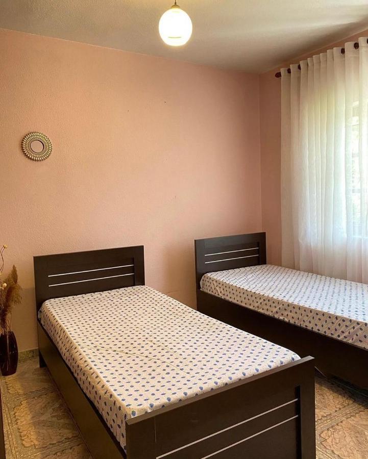 Roeli'S Guest House Pogradec Exterior foto